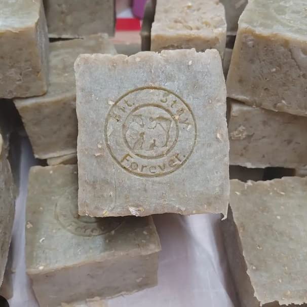 Sit Stay Forever Organic Neem & Hemp Sheath and Udder Cleaner, 7 oz bar.