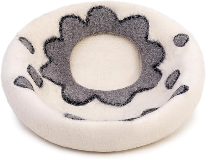 Woolygon Premium Felt Cat Cave Bed โ Wool Kitty Beds Handcrafted Kitten Caves Bed for Indoor Cats - Made from 100% Eco-Friendly Merino Wool, Foldable Cat Hidewawy Covered Cat House Pod (Flower Collar)