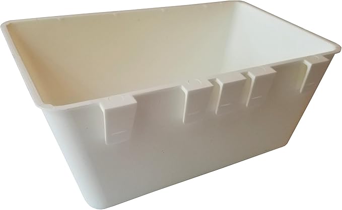 Cage Cups 1/2 Gallon / 64 fl oz Hanging Feed & Water Cage Cups for Chicken, Gamefowl, Poultry, Quail, Pheasant (2, White)