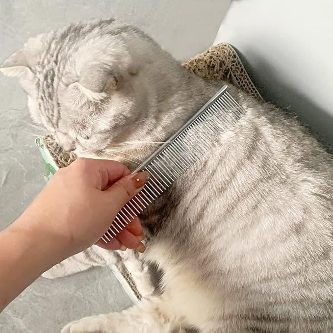 Flea and Lice Comb for Cats and Dogs - 2-in-1 Metal Round Smooth Teeth Pet Grooming Comb - Tear Stain and Mucus Crust Remover - Removes Floating Hair, Tangles, Dander (Green)