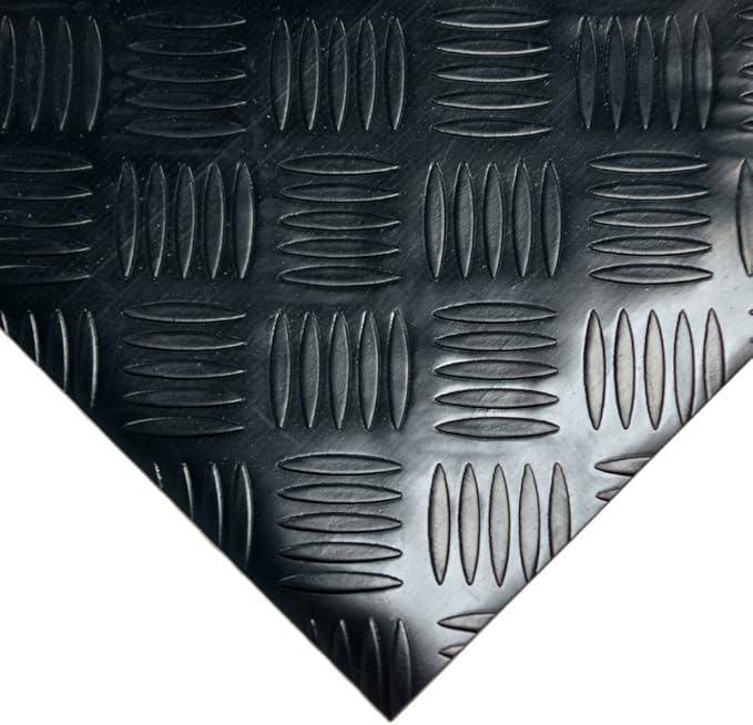 Rubber-Cal Diamond-Grip Floor Mat