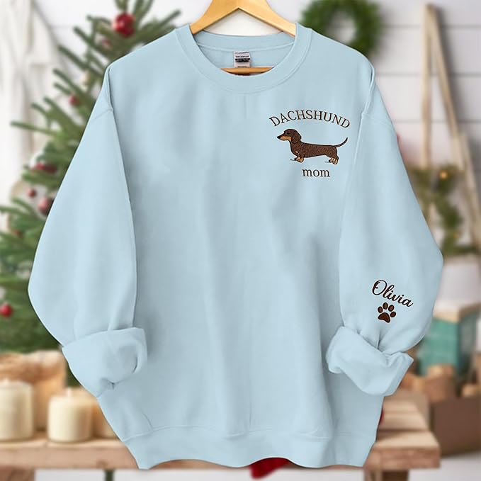 NAZENTI Embroidered Dachshund Sweatshirt with Dog Name on Sleeve, Personalized Valentines Dog Mom Shirt, Wiener Dog Gifts