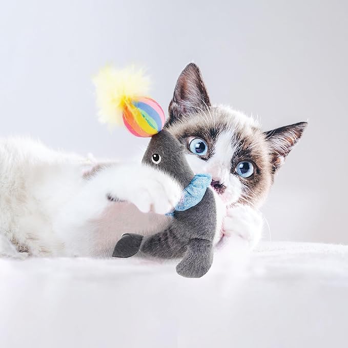 2 Pack Interactive Catnip and Feather Cat Toys, Circus Penguin and Seal Catnip Toys, Accessories for Indoor Cat, Catnip Plush Toys with Natural Feathers and Rattles