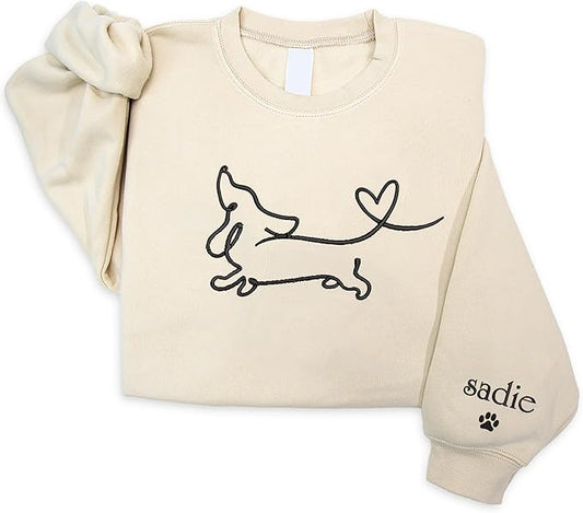 NAZENTI Embroidered Dachshund Sweatshirt with Dog Name on Sleeve, Personalized Valentines Dog Mom Shirt, Wiener Dog Gifts