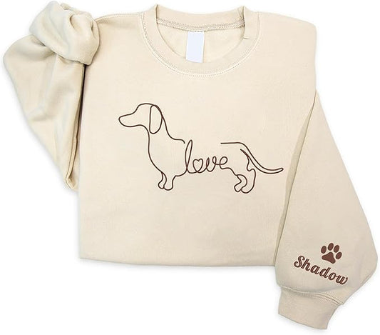 NAZENTI Embroidered Dachshund Sweatshirt with Dog Name on Sleeve, Personalized Valentines Dog Mom Shirt, Wiener Dog Gifts
