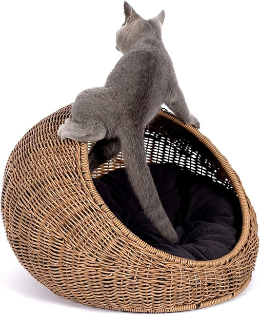 D+GARDEN Wicker Cat Bed Dome for Medium Indoor Cats - a Covered Cat Hideaway Hut of Faux Rattan Houses Pets in Dome Basket, Washable