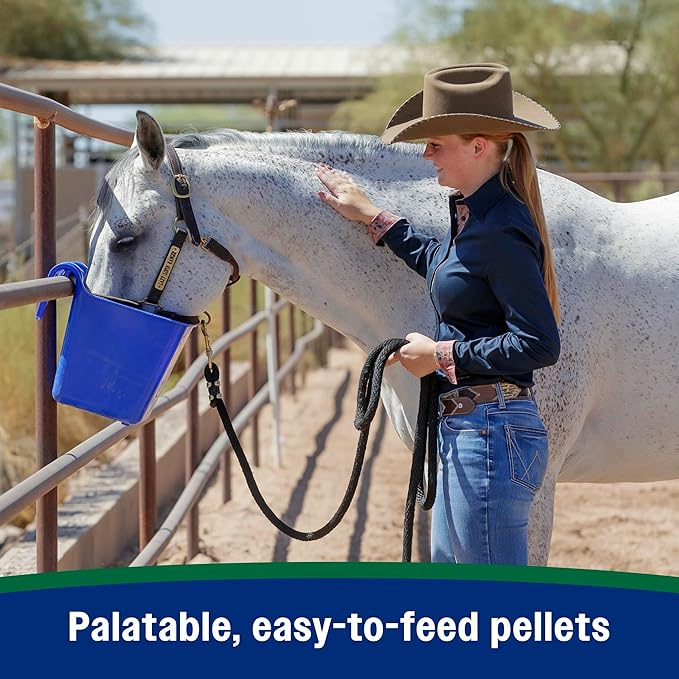 Farnam Horseshoer's Secret Pelleted Hoof Supplement for horses promotes healthy hoof growth, 11lb., 30 day supply