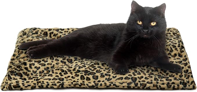 Furhaven ThermaNAP Self-Warming Cat Bed for Indoor Cats & Small Dogs, Washable & Reflects Body Heat - Quilted Faux Fur Reflective Bed Mat - Leopard, Small