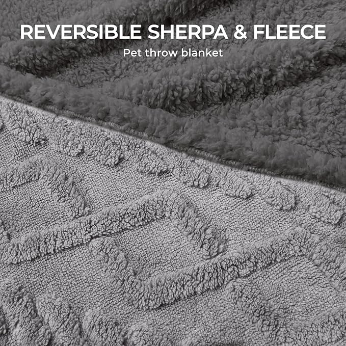Waterproof Pet Blanket, Liquid Pee Proof Dog Blankets for Sofa Bed Couch, Reversible Sherpa Fleece Furniture Protector Cover for Small Medium Large Dogs Cats,Light Grey Large（65" x 57"）