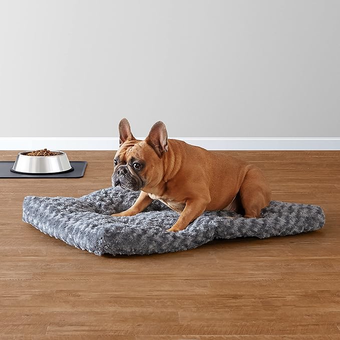 Amazon Basics Cat and Dog Bed and Crate Pad, Machine Washable, Indoor, 29 x 21 x 3 inches, Gray