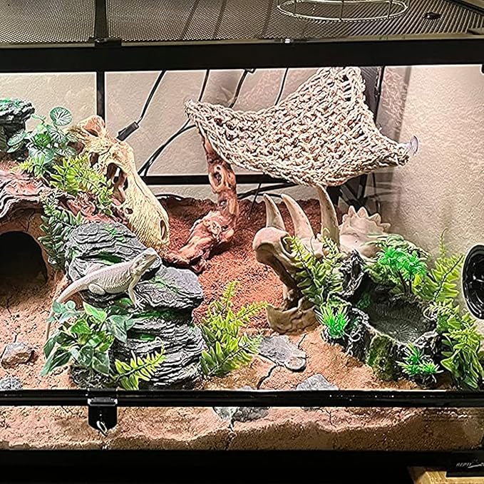 Bearded Dragon Resin Triceratops Skull Hide Decoration Reptiles Artificial Hideout Cave Landscape Tank Accessories Vines Leaves Hideaway Ornaments for Lizards Snake Gecko