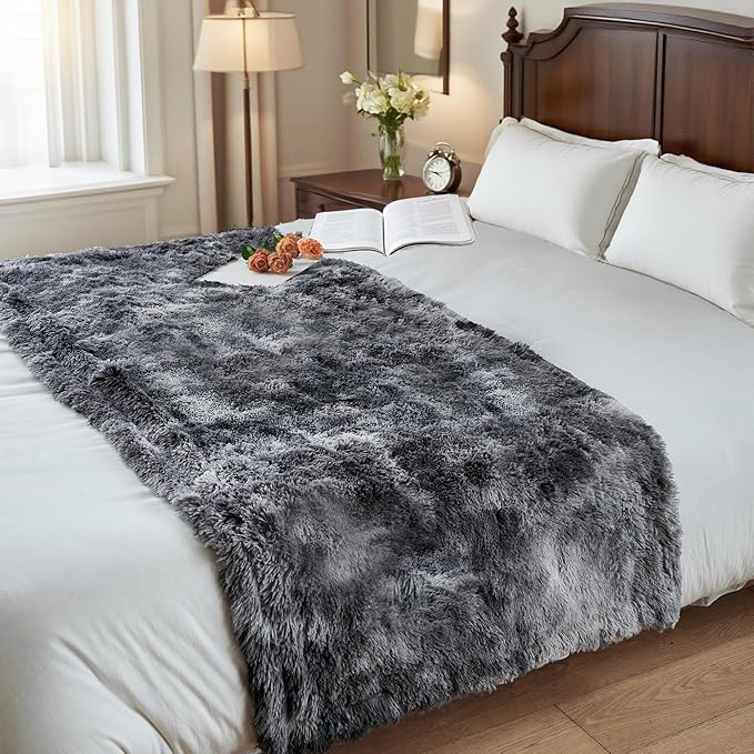 gogobunny Waterproof Dog Blanket for Large Dogs, Cats, Puppy, Reversible Faux Fur Pet Throw Blanket, Washable, Calming Furniture Protection for Sofa Bed (33x77 Inch (Pack of 1), Tie-dye Grey)