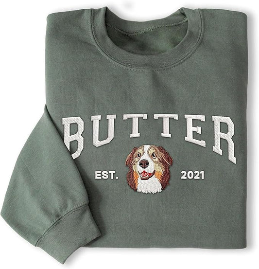 NAZENTI Personalized Dog Mom Sweatshirt, Cat Lovers Gift, Matching Dog and Owner Sweater, Gift Christmas Memorial Birthday